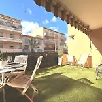 Nouveaute-charmant Lecactus Avec Terrasse Au Coeur De Ste-maxime Lejlighed *