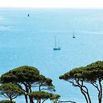 Nouveaute-charmant Lecactus Avec Terrasse Au Coeur De Ste-maxime * Sainte-Maxime