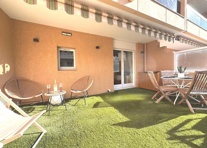 Apartment Lecactus Avec Terrasse Au Coeur De Ste-maxime *