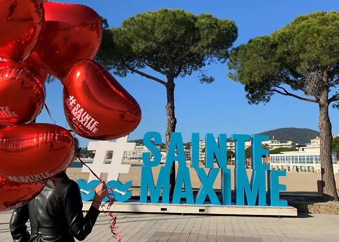 Apartment Lecactus Avec Terrasse Au Coeur De Ste-maxime *