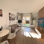 Nouveaute-charmant Lecactus Avec Terrasse Au Coeur De Ste-maxime Sainte-Maxime
