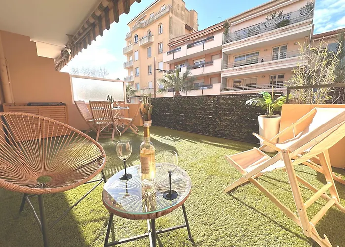 Daire Lecactus Avec Terrasse Au Coeur De Ste-maxime