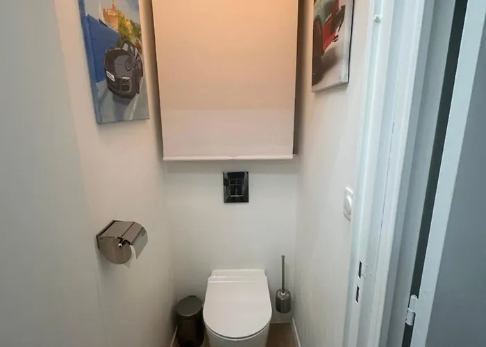 Nouveaute-charmant Lecactus Avec Terrasse Au Coeur De Ste-maxime Apartamento