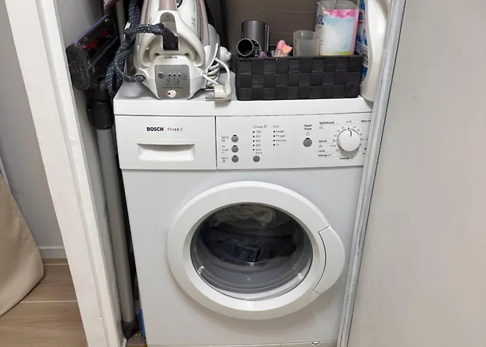 Nouveaute-charmant Lecactus Avec Terrasse Au Coeur De Ste-maxime