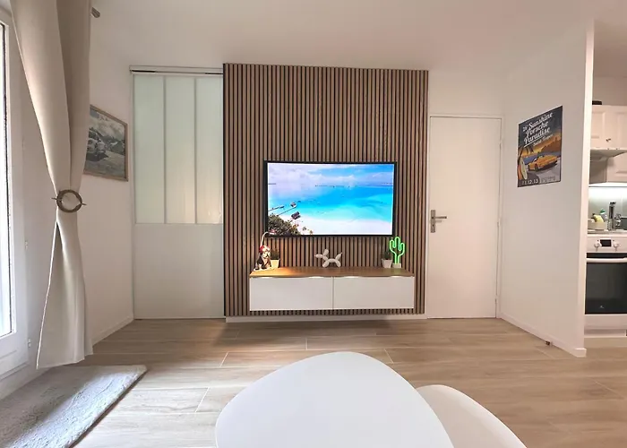 Nouveaute-charmant Lecactus Avec Terrasse Au Coeur De Ste-maxime * Sainte-Maxime