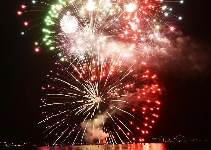 アパート Nouveaute-charmant Lecactus Avec Terrasse Au Coeur De Ste-maxime *