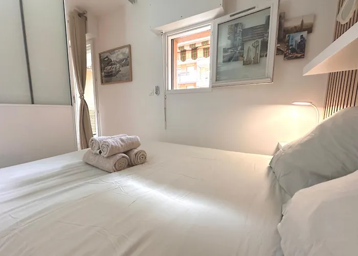 Nouveaute-charmant Lecactus Avec Terrasse Au Coeur De Ste-maxime Sainte-Maxime