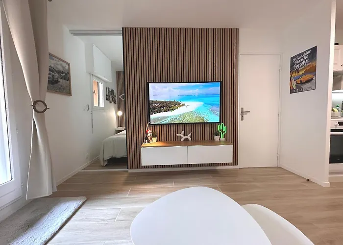 Nouveaute-charmant Lecactus Avec Terrasse Au Coeur De Ste-maxime Apartamento Sainte-Maxime